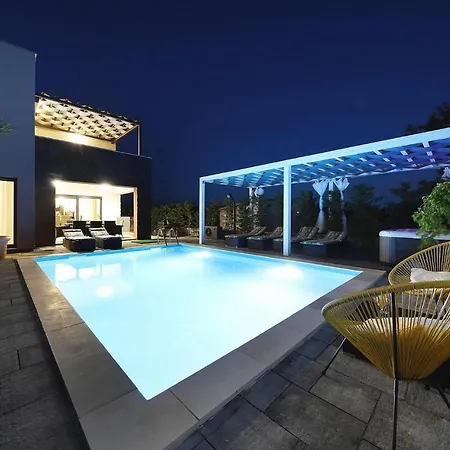 Nerina Tatil Evi