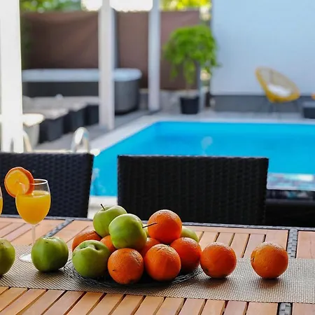 Nerina Holiday home Nin