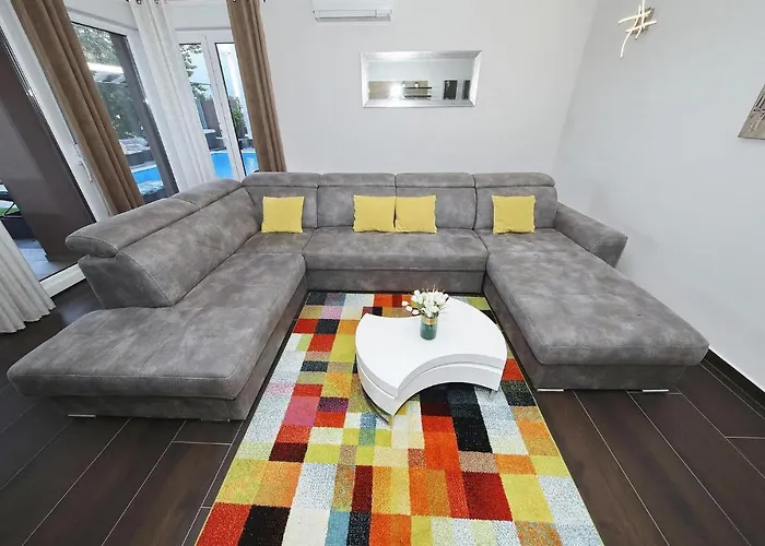 Nerina Tatil Evi *