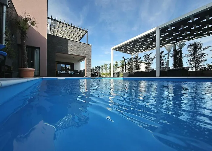 Nerina Tatil Evi