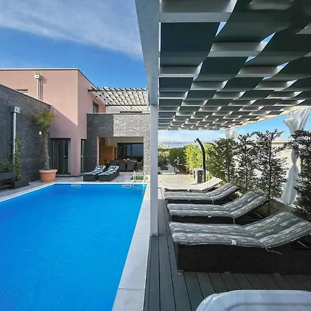 Nerina Holiday home *
